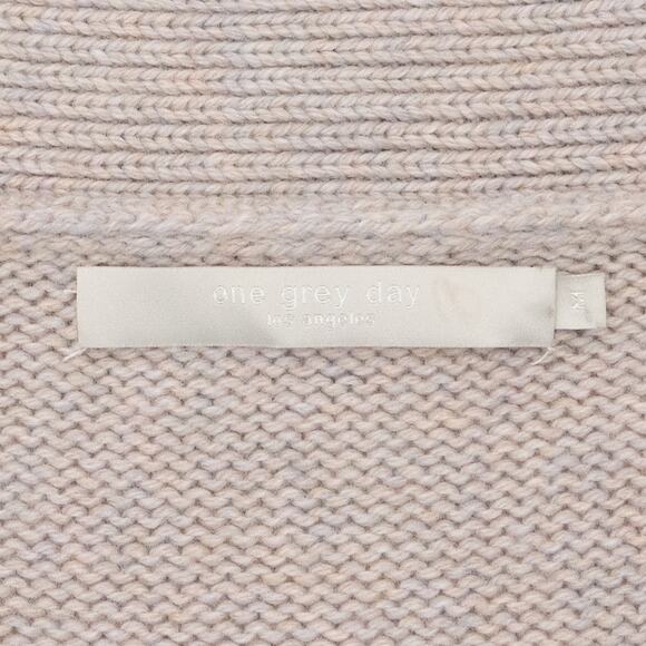 One Grey Day Superfine Merino Wool Blend V-Neck Sweater Size Medium - Picture 6 of 11